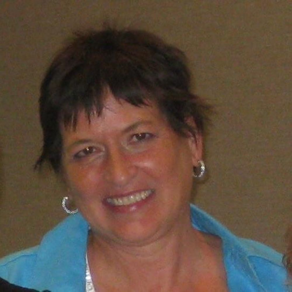 Meet your Posher, Suzanne